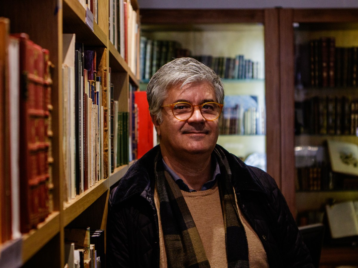 António Pereira da Trindade, lojas com história, livros, alfarrabista, antiguidades, livraria trindade