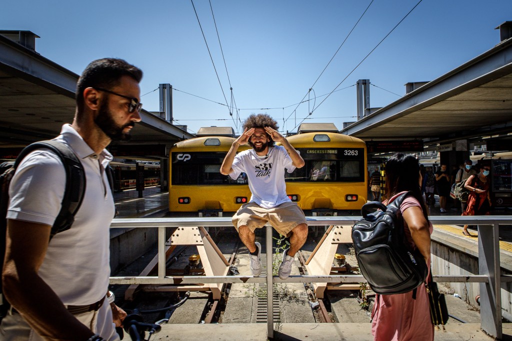 GDM Rapper brasileiro Linha Cascais Comboio improviso