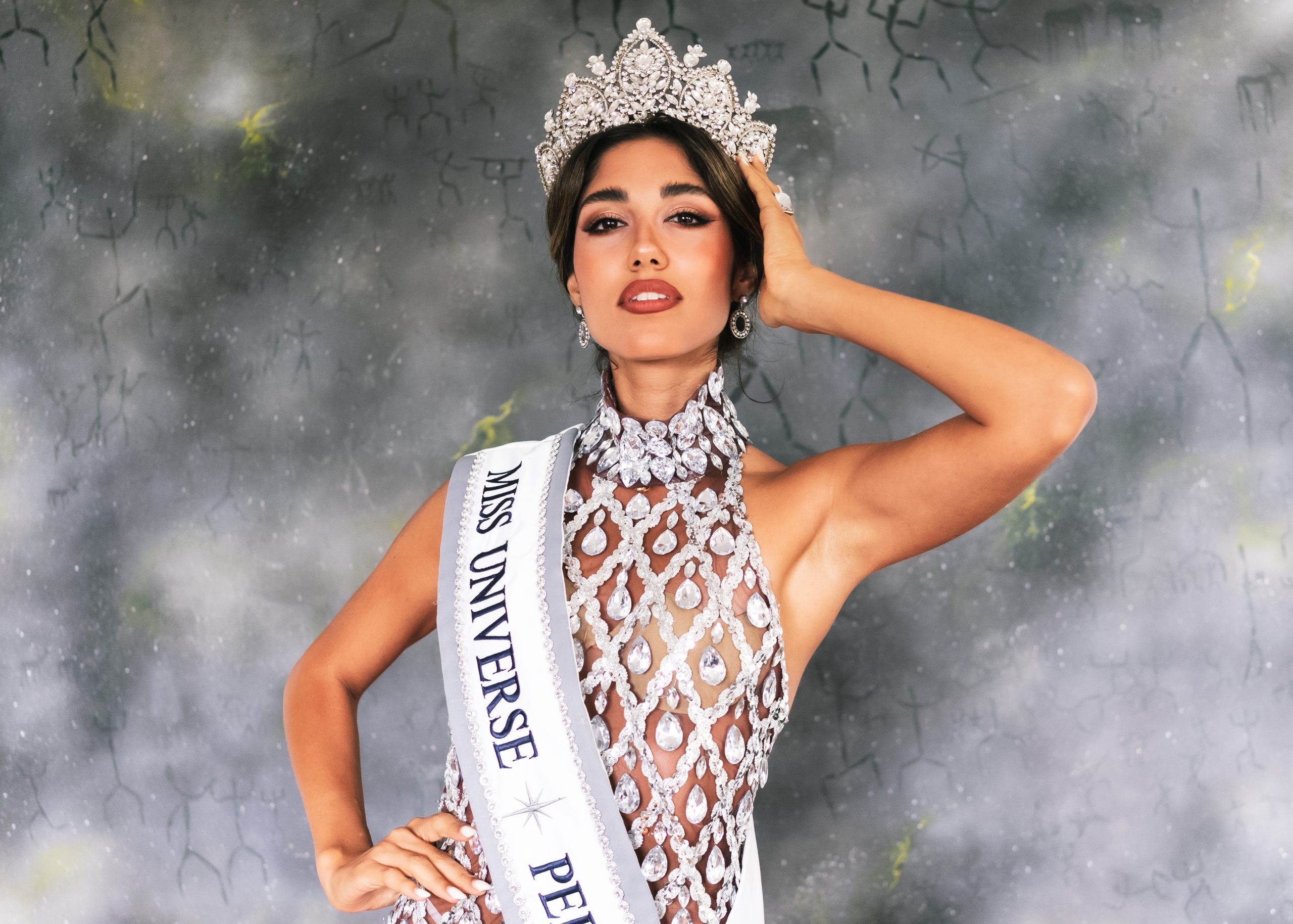 Ava Vahneshan: Persias Miss Universe hopeful living in Estoril
